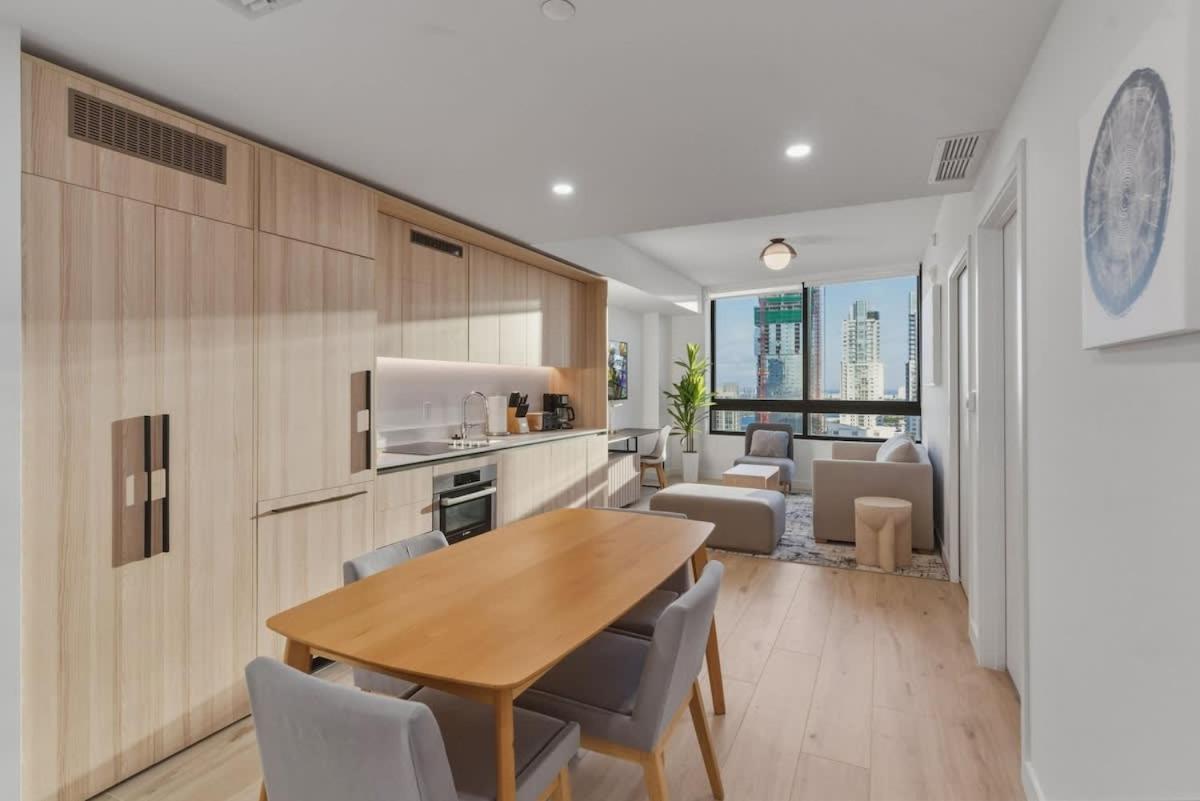 Miami Skyline 1BR Sleeps 4 with Elite Amenities - 5