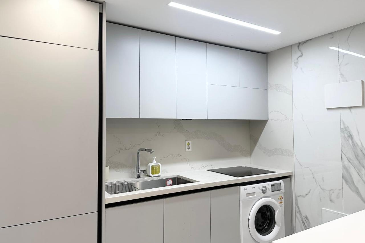 Zizel Suite Room Seocho - 3