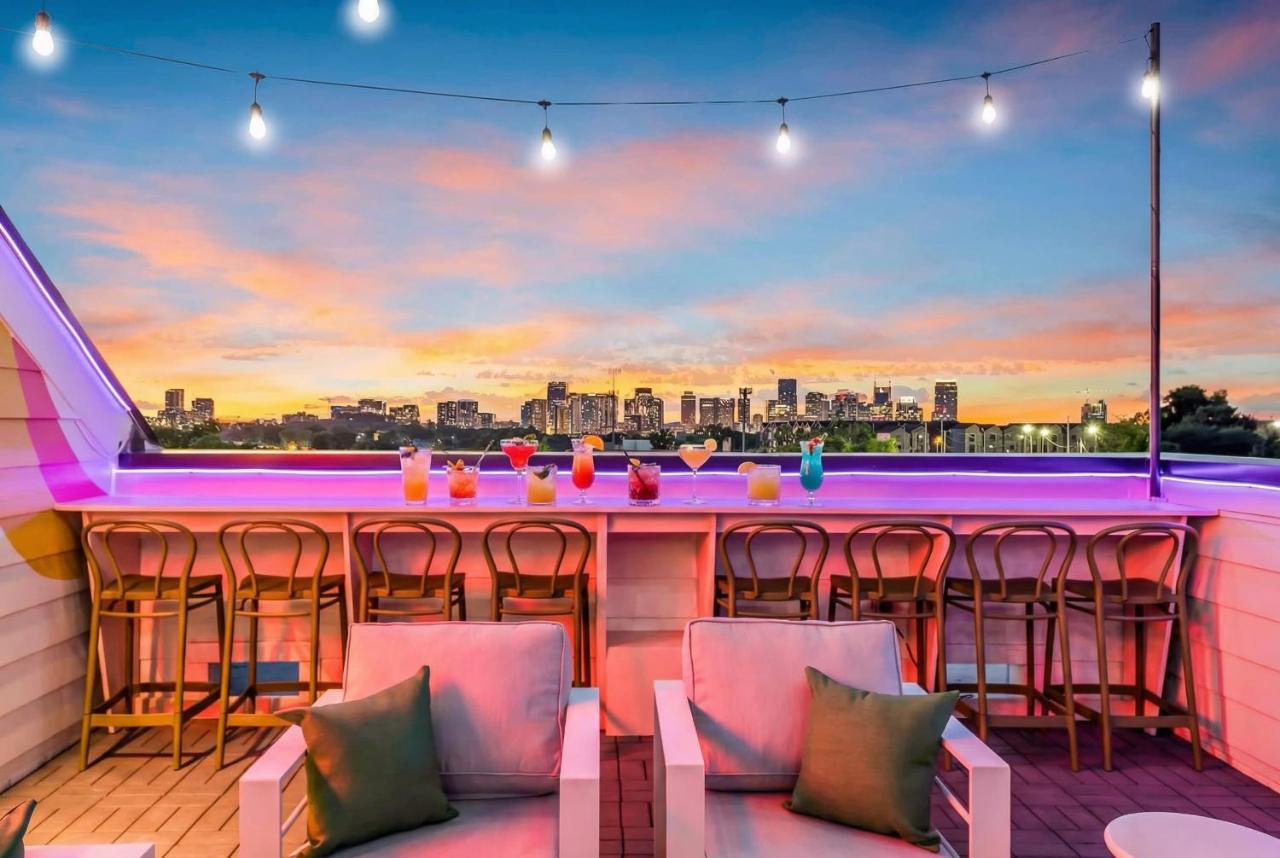 Game Room & Rooftop Deck at Downtown Nashville - 5