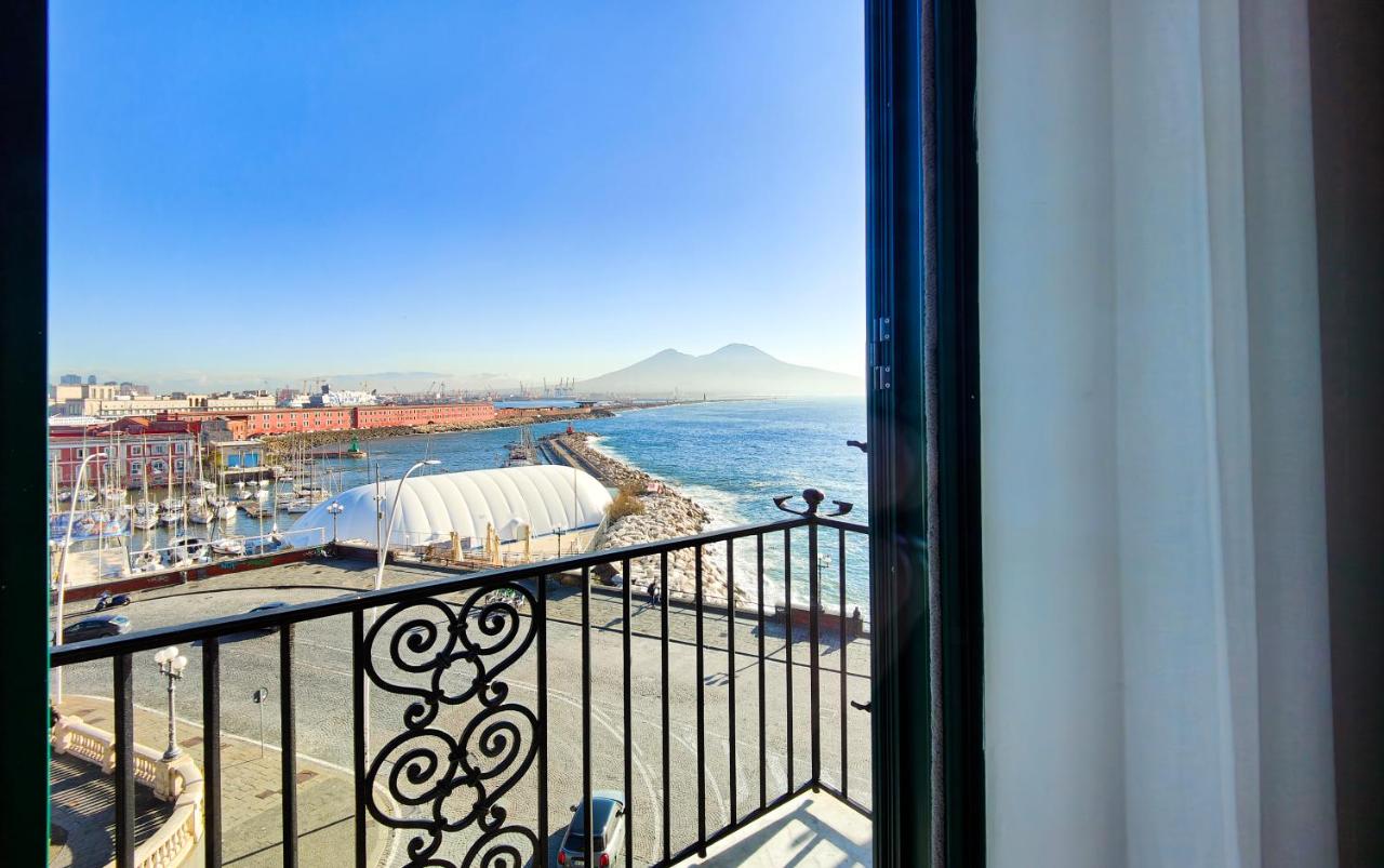 Sette Stelle Suites - Relax tra Lungomare e Piazza del Plebiscito