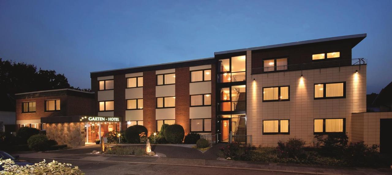 Garten-Hotel Ponick in Koln - Your peaceful garden retreat in the heart of the Rhineland.