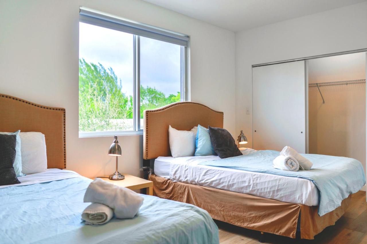 Spacious Entire Duplex for Family Stay - 3