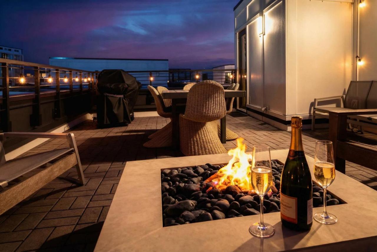 Luxe 4BR Retreat with Rooftop Fire Pit & Garage - 2