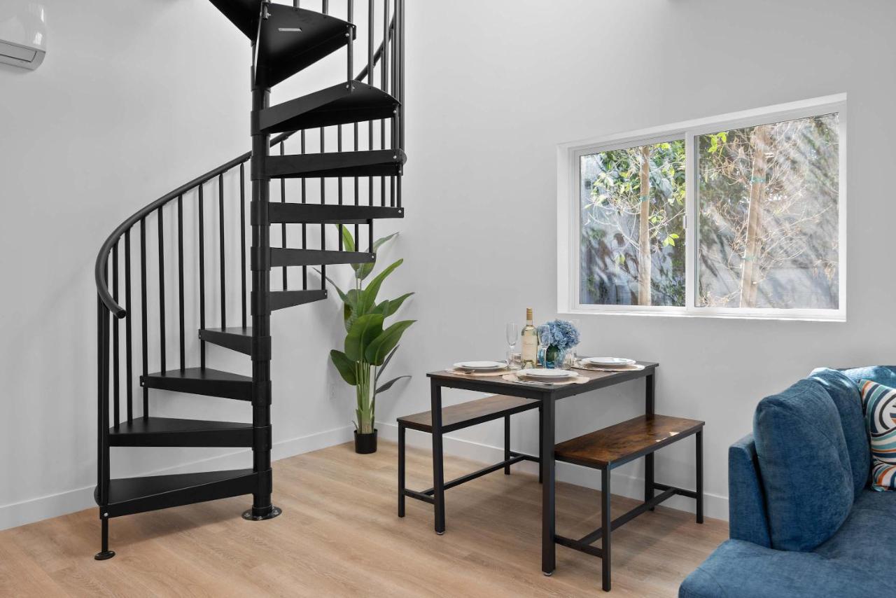 New Listing Iconic Venice Living by Colby & Conrad - 3