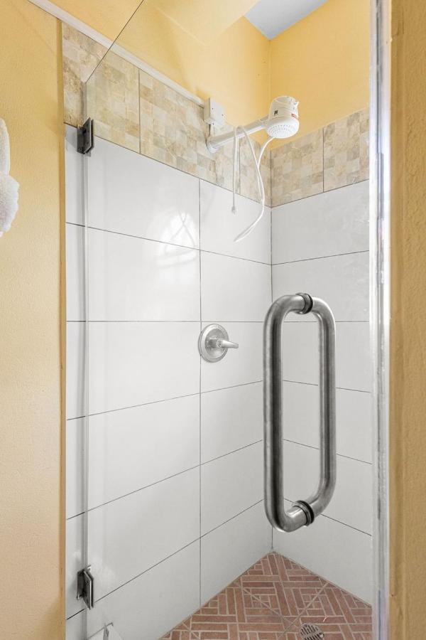 Oceanview • Nearby Beach • Balcony • 2BR/Sleeps 4 - 3