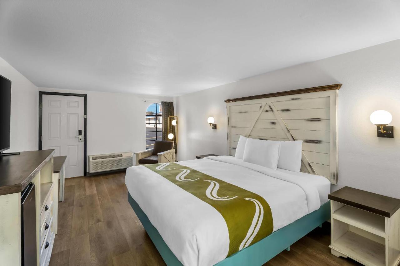 Rodeway Inn — photo 16