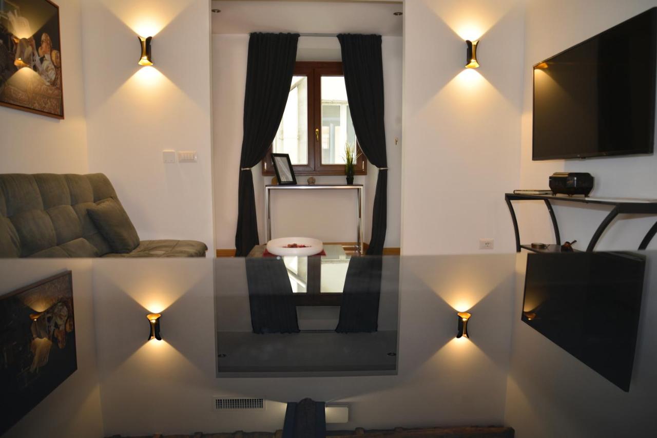 Fidia Palace Marco Aurelio's apartment Colosseo