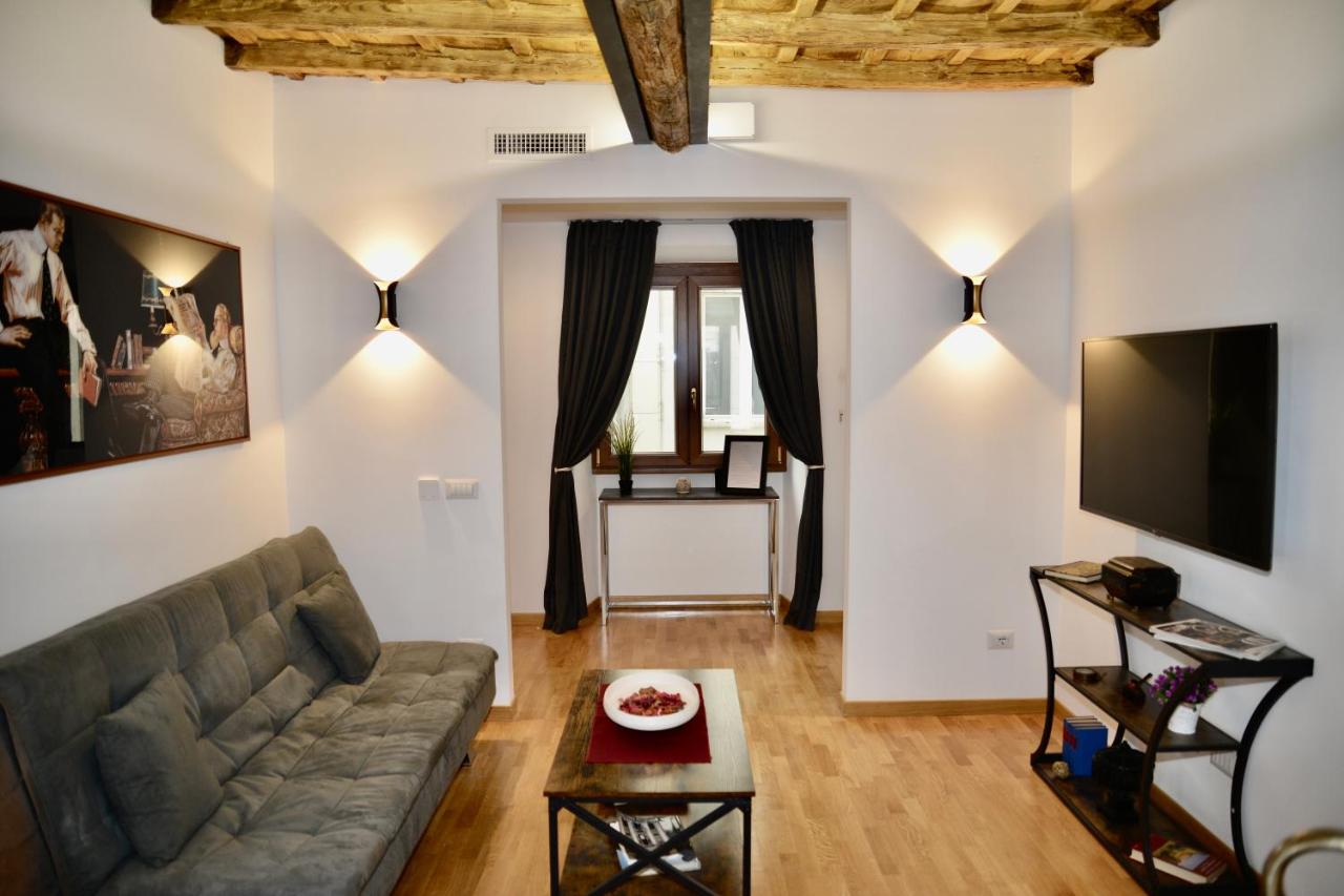 Fidia Palace Marco Aurelio's apartment Colosseo - 4