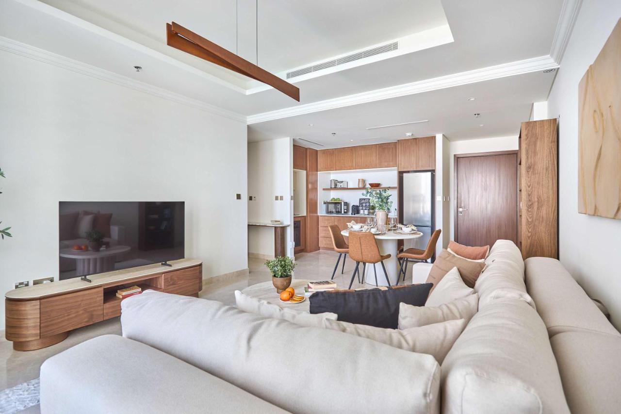 Frank Porter - Palace Beach Residence, Emaar Beachfront - 4