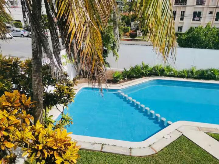 Cozy and central private room with pool - 3