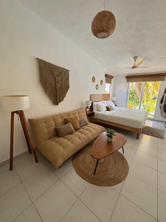 Comfortable and spacious private room with pool - 3