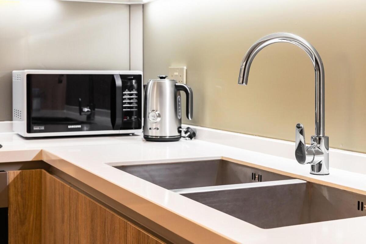 LUX 2 BDR apartment - Burj Khalifa view - 3