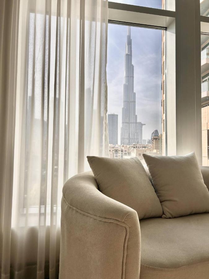 Premium Downtown 1BD Apartment Burj Khalifa View 9 Mins walk Dubai Mall - 3