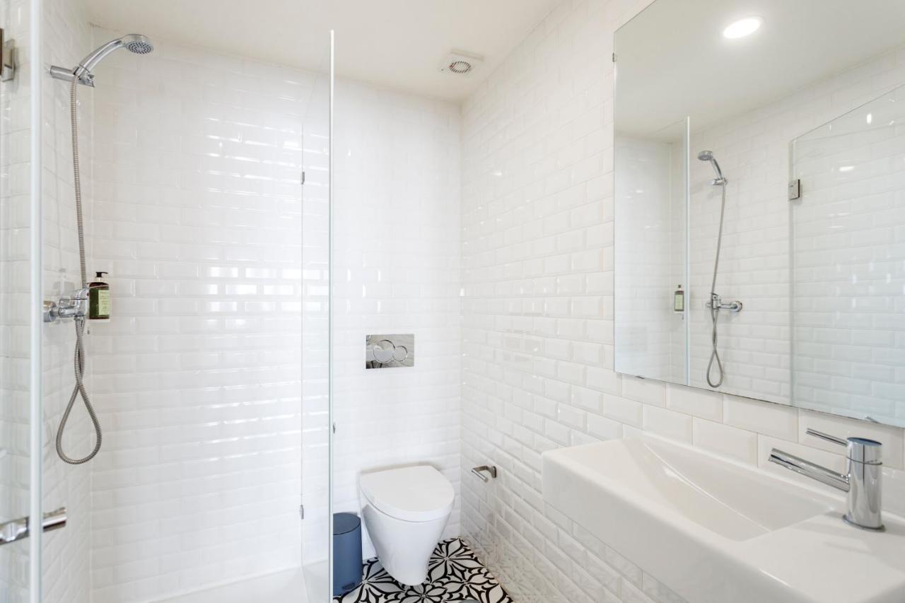 Cheers to Lisbon by Misha's Place 5A - 2