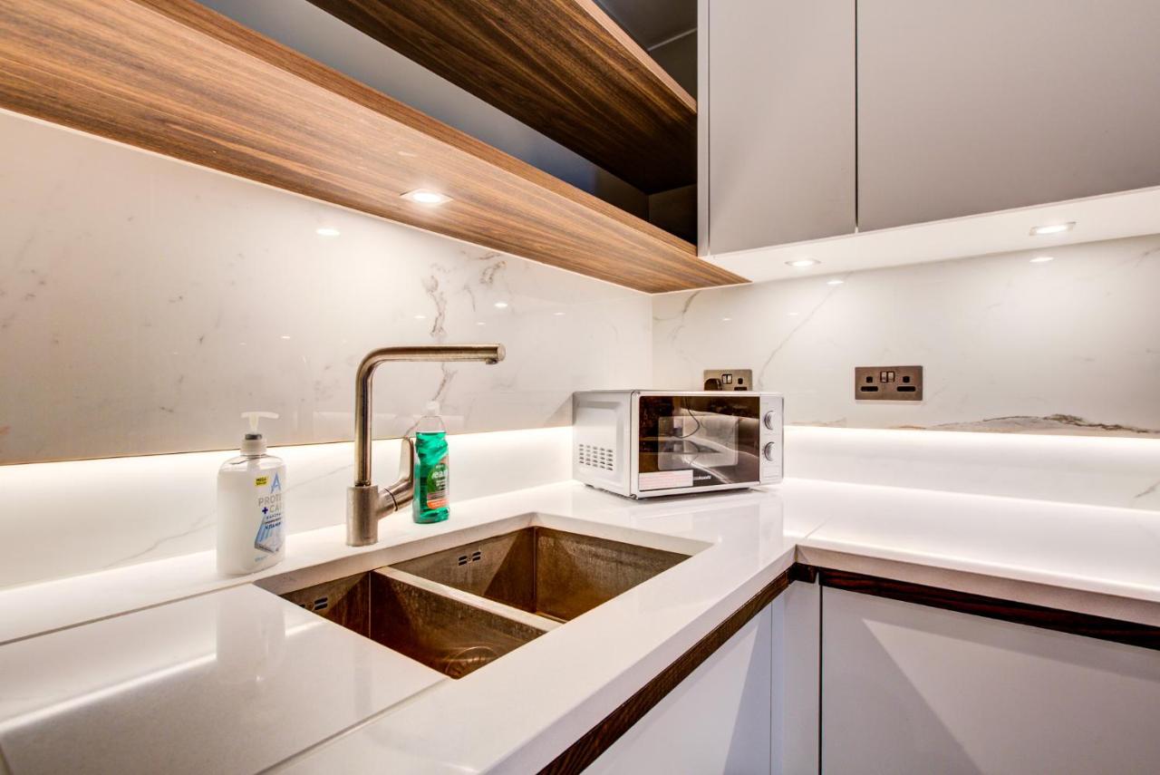 Mayfair Boutique Residence - 3