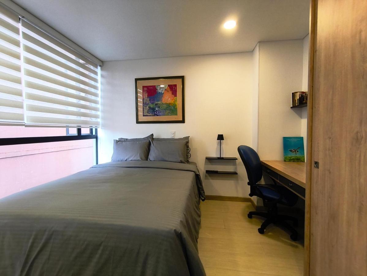 UrbanLofts Bogota Skyline Studio con Piscina - 2