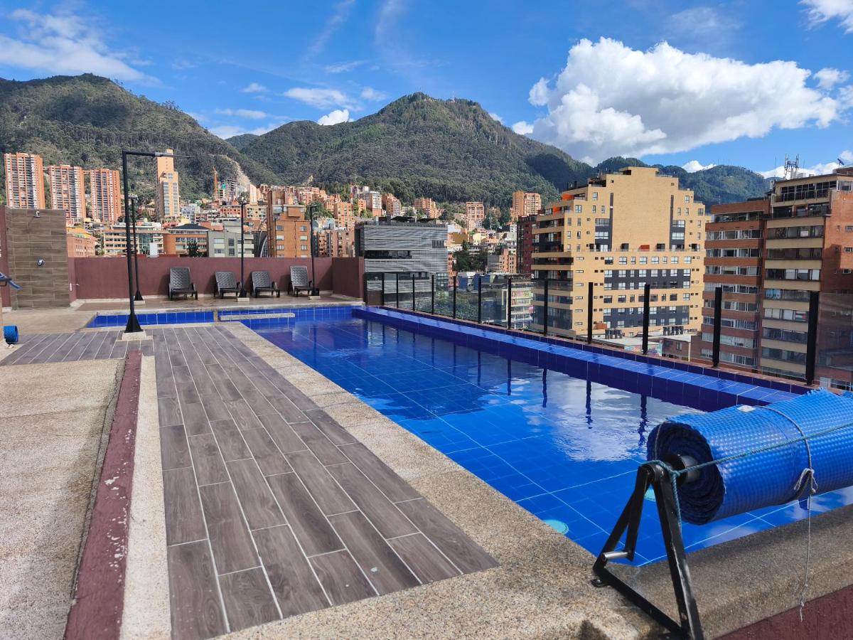 UrbanLofts Bogota Skyline Studio con Piscina - 4