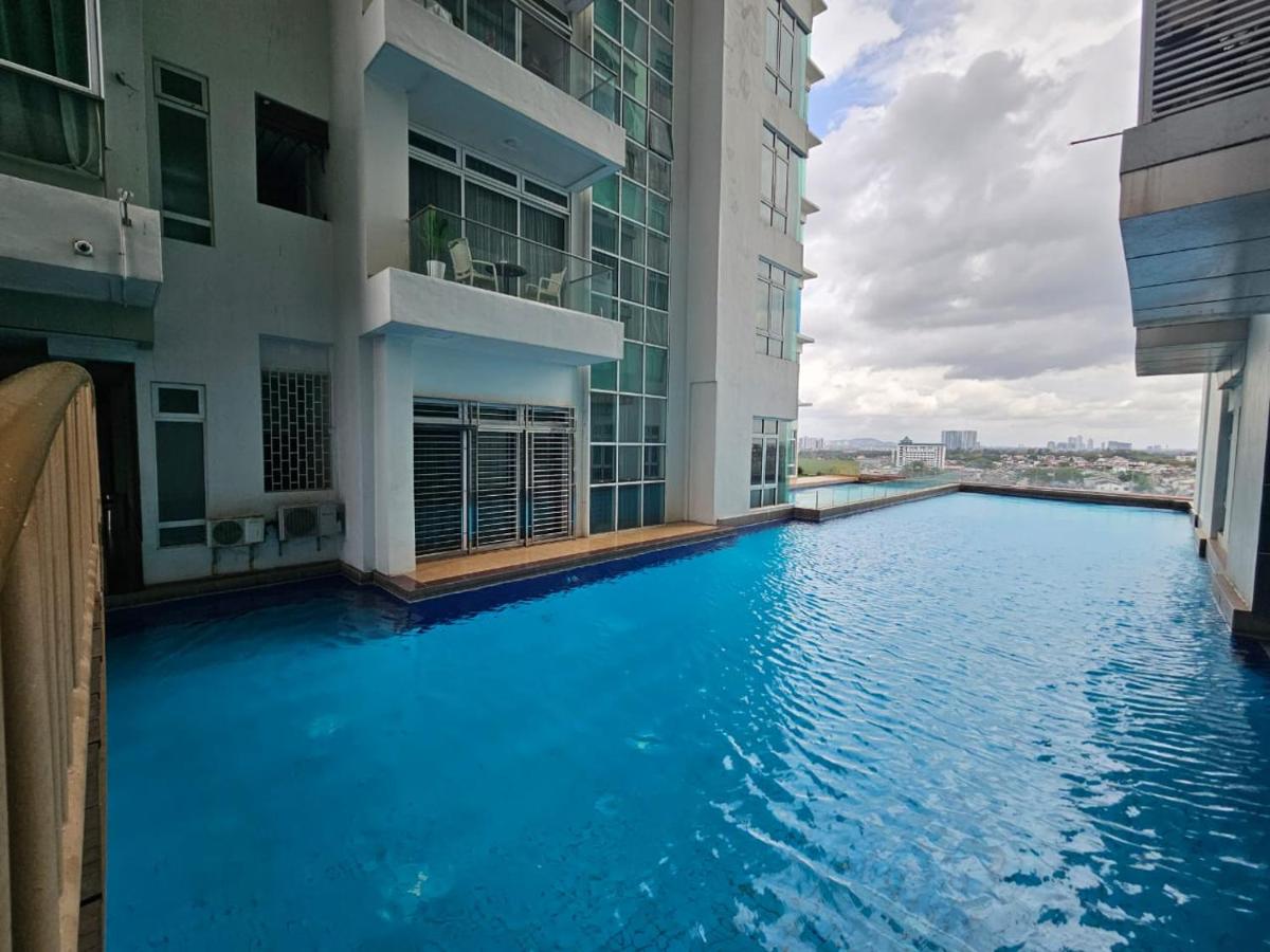 Near KSL Mall with Bathtub Snooker Near CIQ - 3