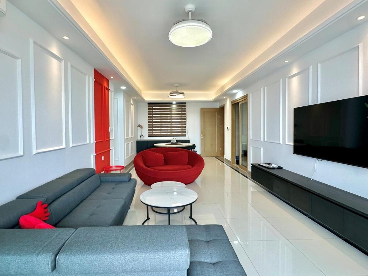 R&F Seaview Family Suite Walking to CIQ 4B3B - 3