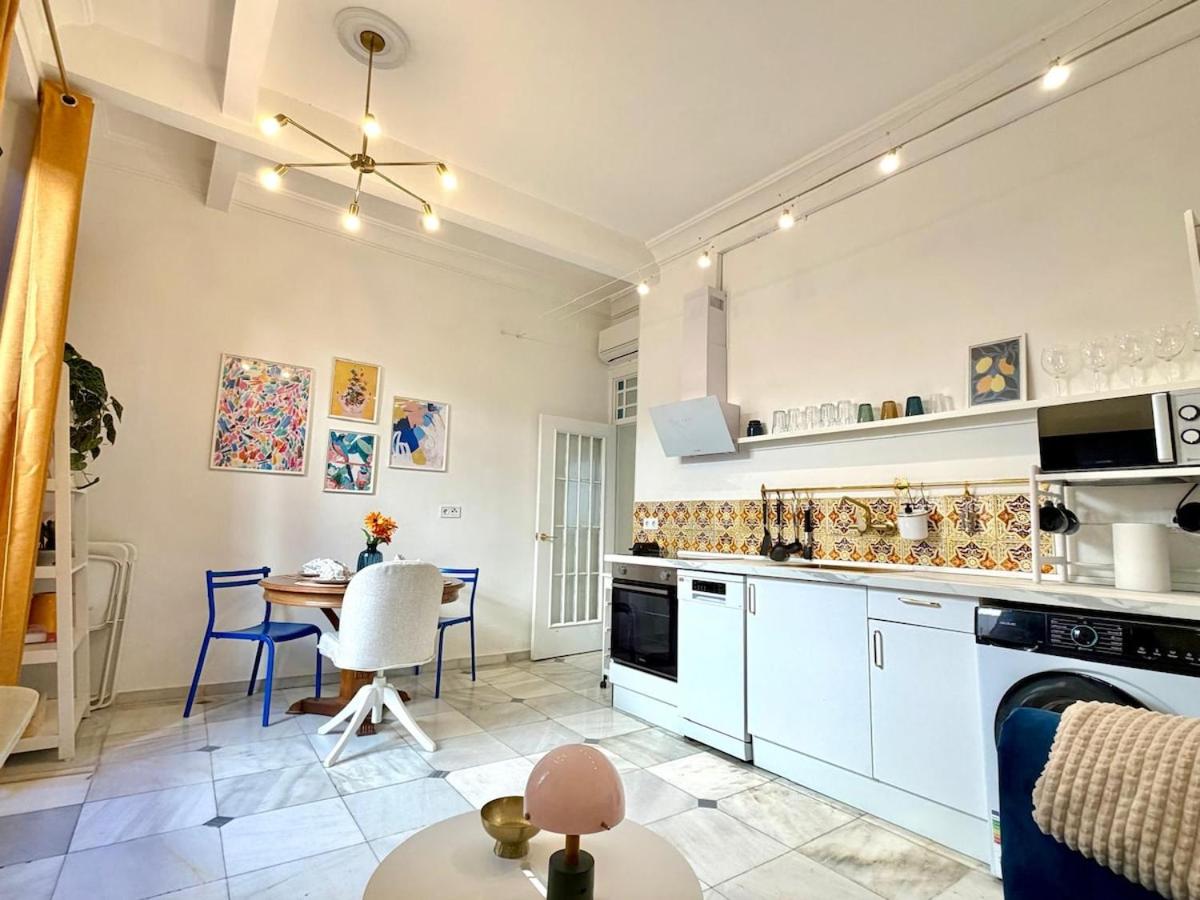 Renovated Apartment in Soho by Pineapple Homes - 4