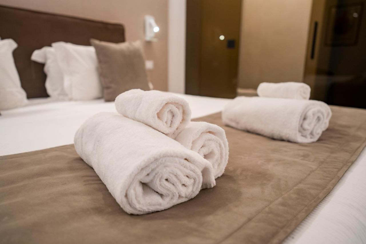 Cicerone's Luxury Suites - 3