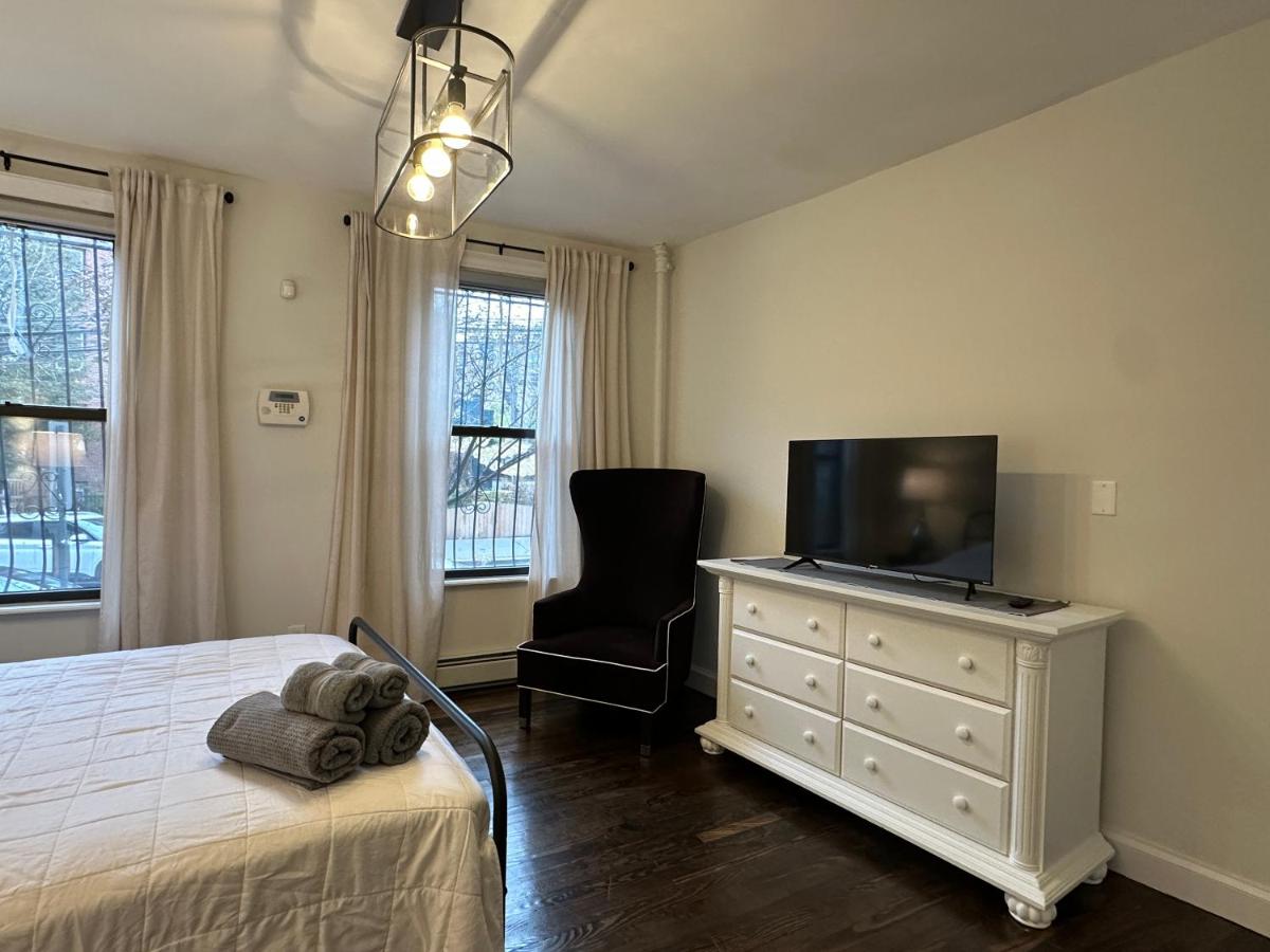 Comfortable - Exc Location Apt 2BD 1BA Downtown JC 12 min to NYC - 5