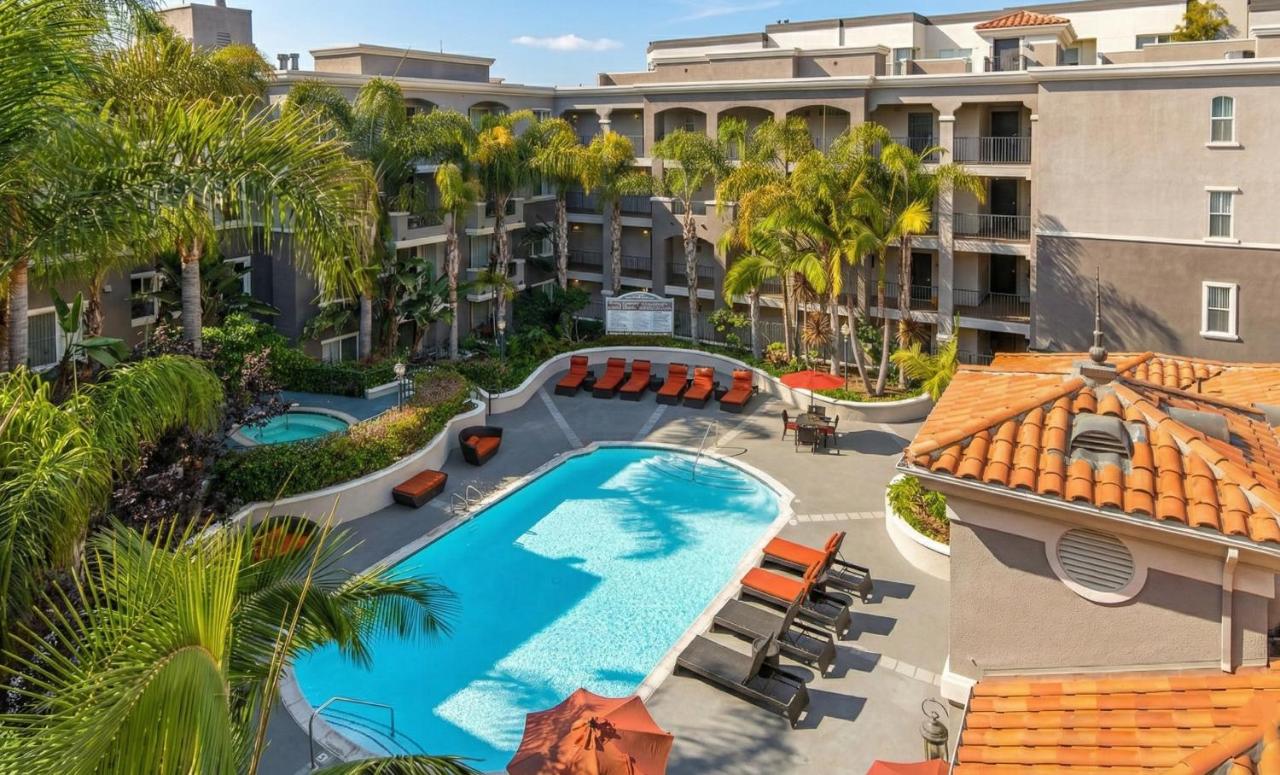 Marina del Rey 2BR-2BA Coastal Retreat Near Venice Beach