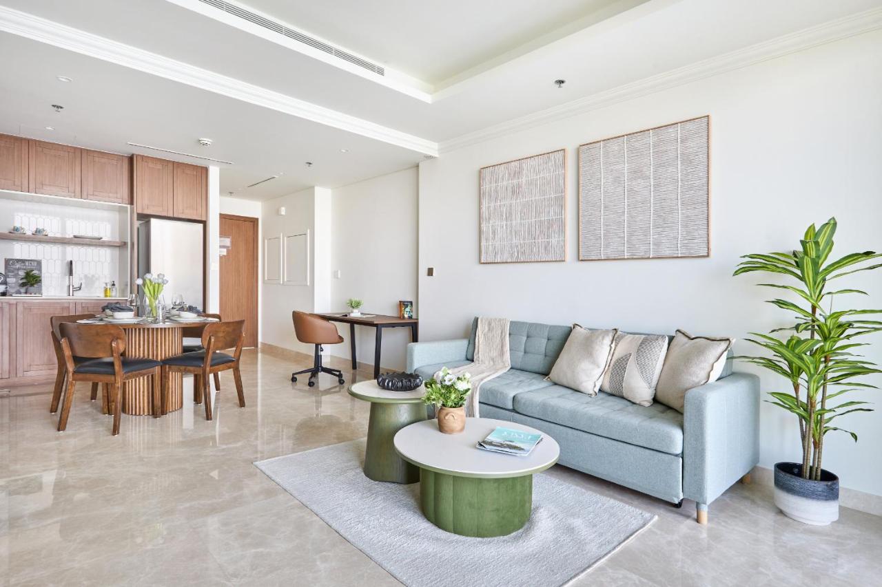 Frank Porter - Palace Beach Residence - 5