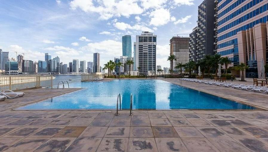 Yogi - 2BR with Maid Burj Khalifa and Canal View - 4