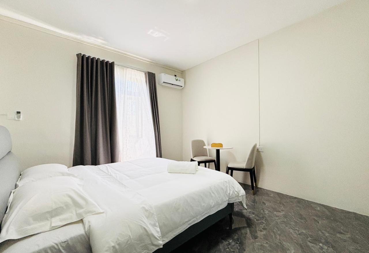 West14 Tamarin Bay - 2