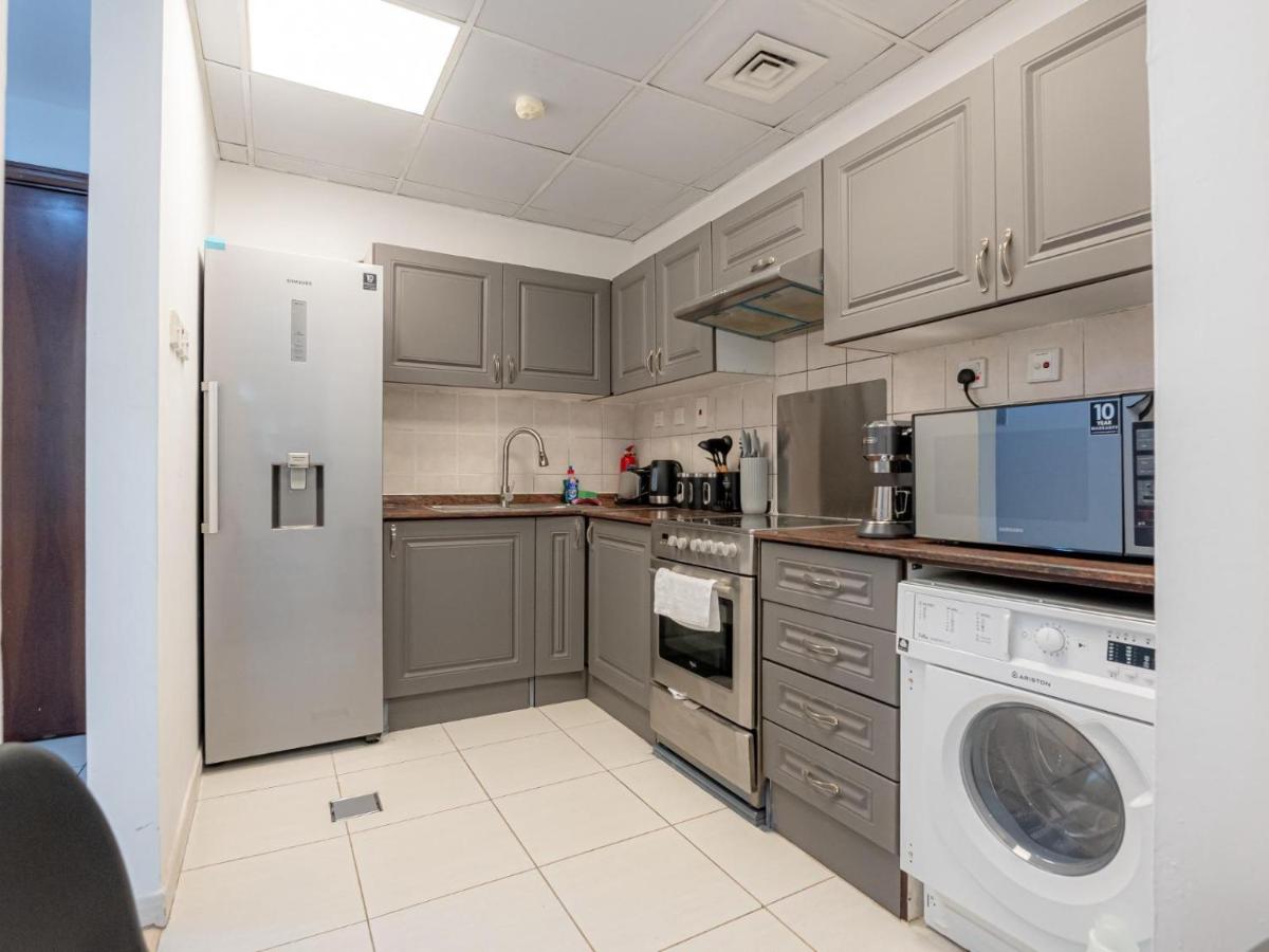 Luxury Apartment by Marina Park - 5