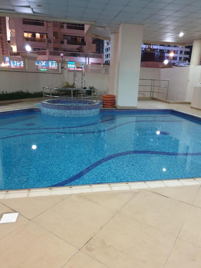 Luxury Apartment by Marina Park - 4