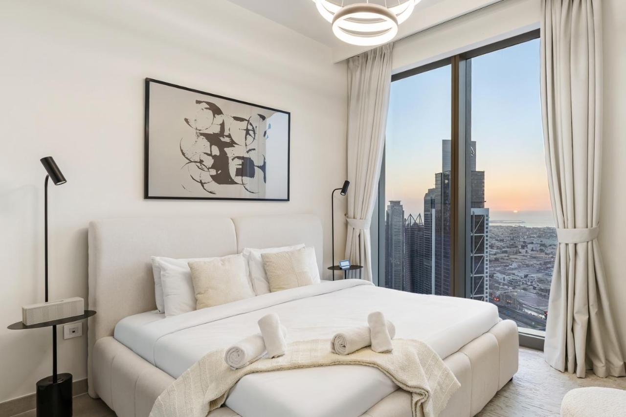 Panoramic Sea View 2BR in Forte Downtown - Allsopp&Allsopp - 2