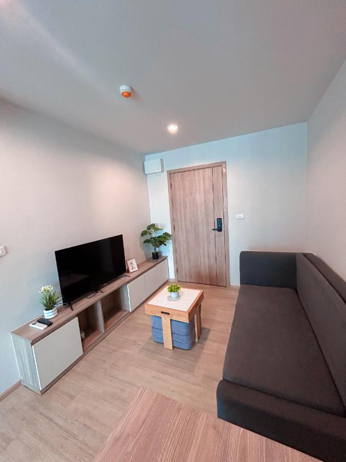 Luxury apartment near On Nut BTS station with swimming pool - 3