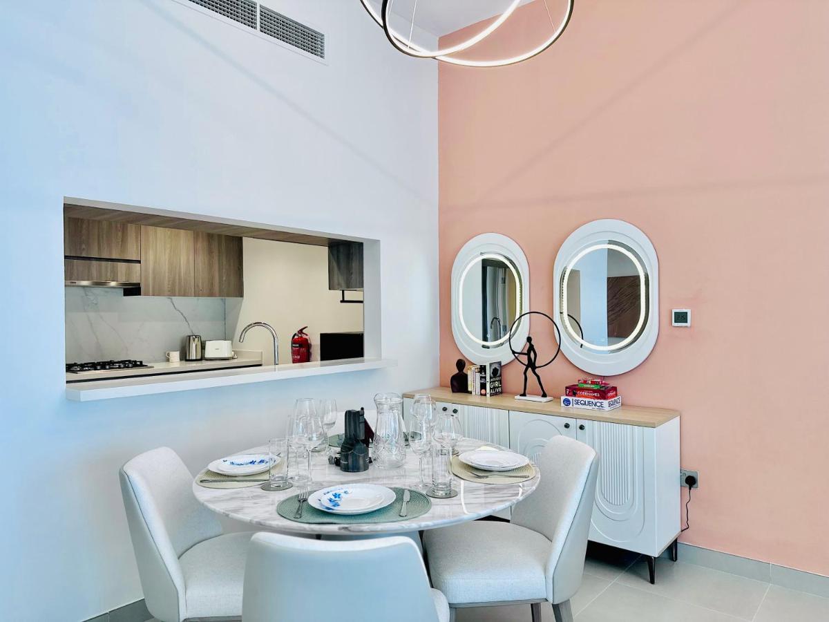 Golf Course Views Luxury 2BR Yas Golf Collection - 3