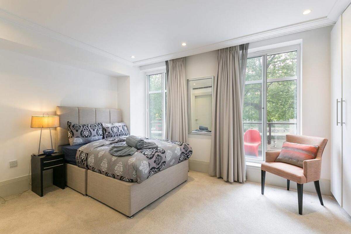 Luxury 2 bedroom flat Park Lane PL12B - 2