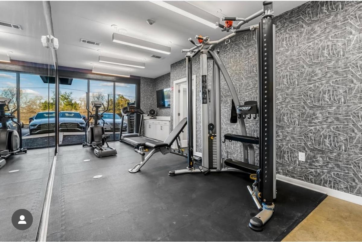 South Lamar Wellness Retreat Sauna Cold Plunge Gym - 5