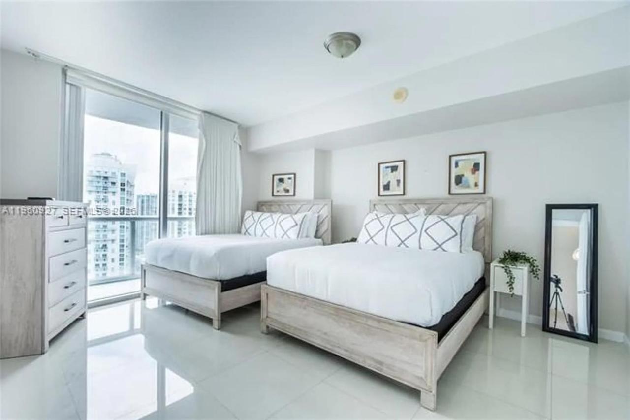 Miami Getaway in Icon Brickel 1BR in Downtown Miami - 2