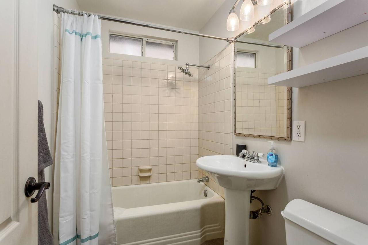 Downtown Culver City House w/ Backyard, AC & Garage - 3