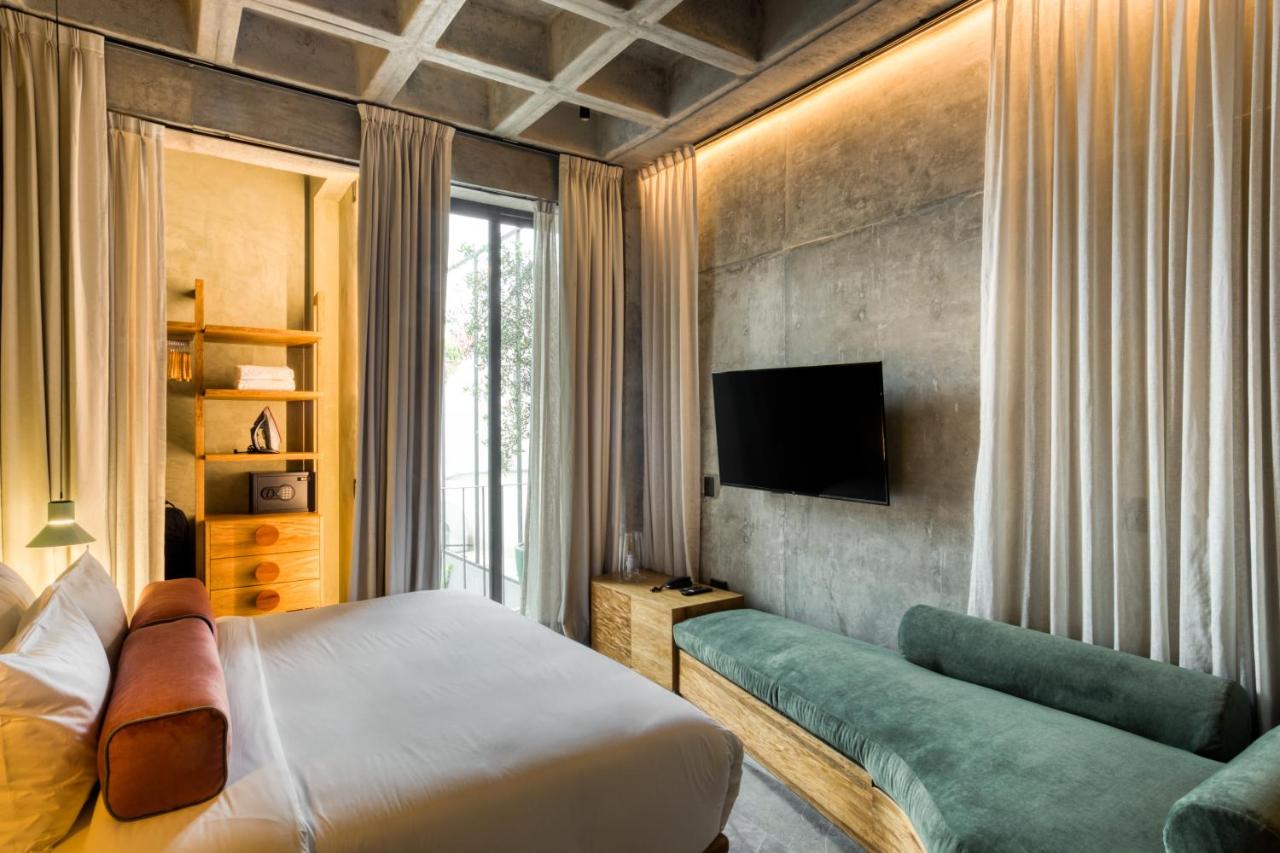 Modern Loft in La Roma by MrW