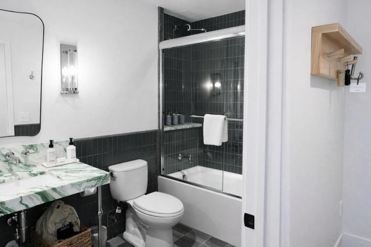 The Inn at Green Pastures - 5