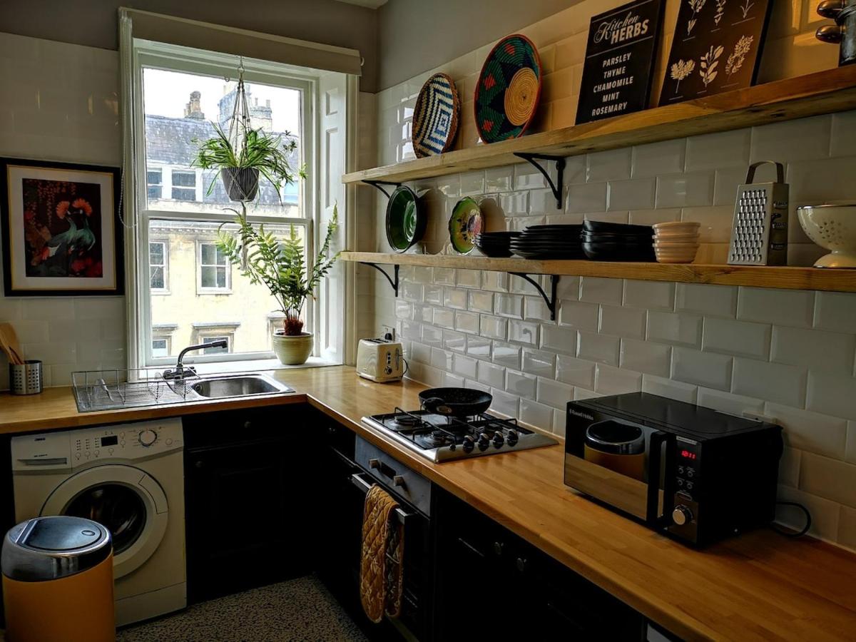 Charming two bed Free private parking Bath Centre - 5
