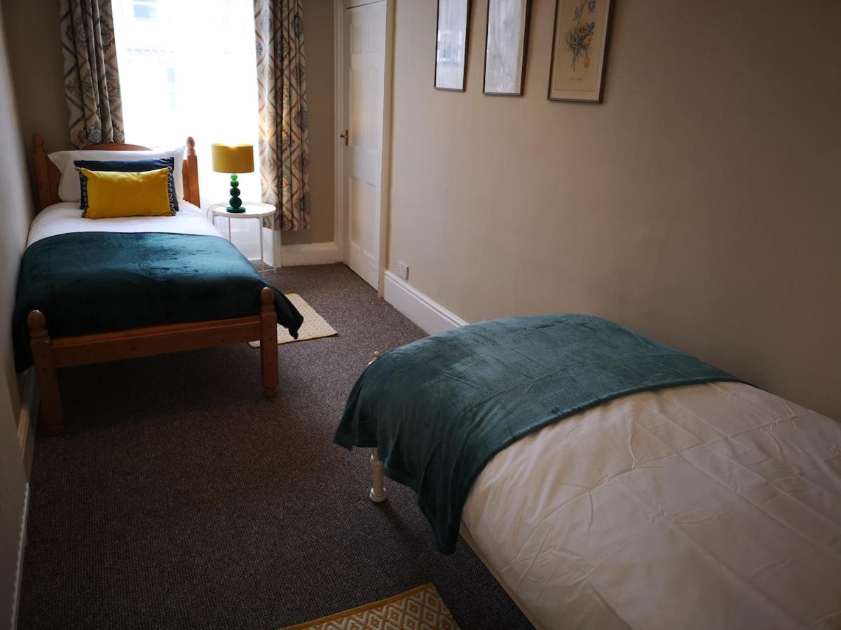 Charming two bed Free private parking Bath Centre - 2