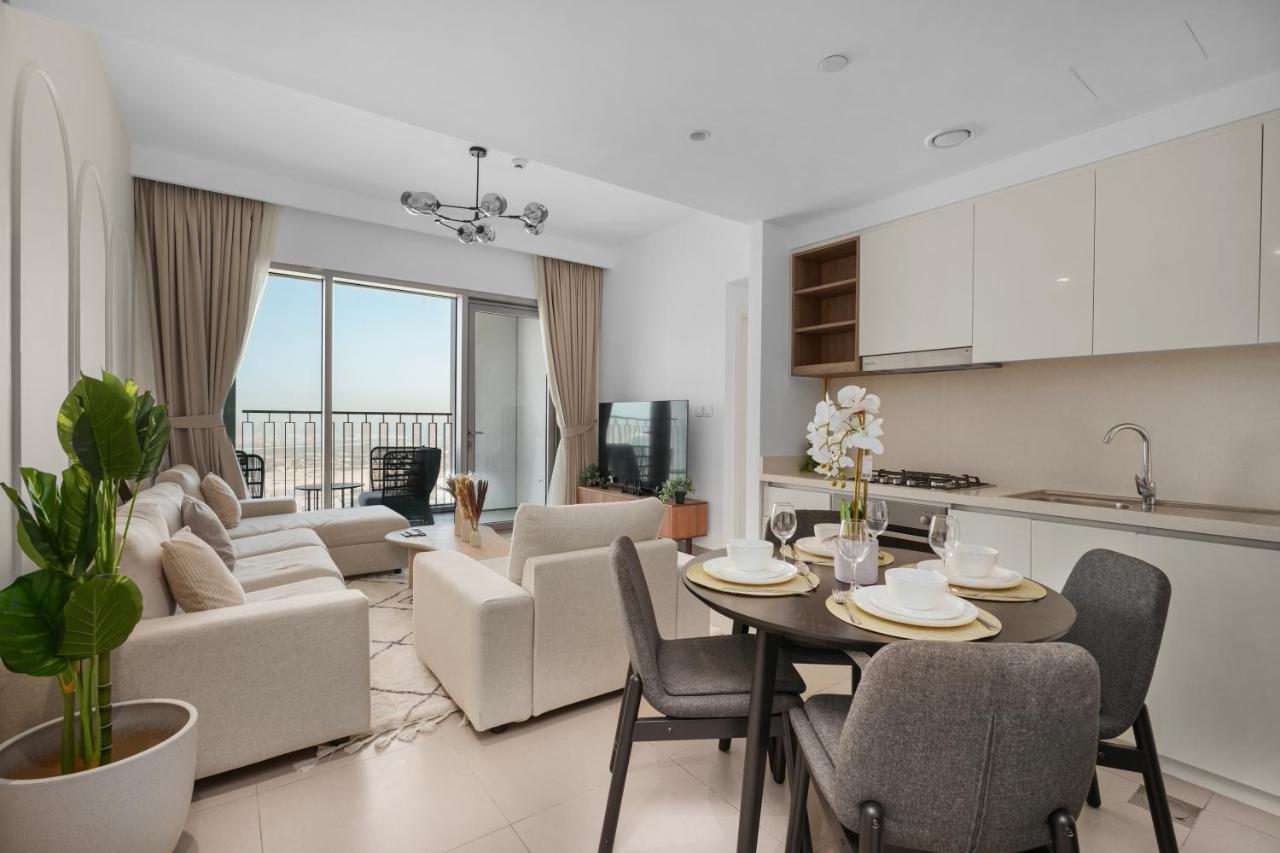 Gala Guests - DIFC & Downtown City Residences - 4