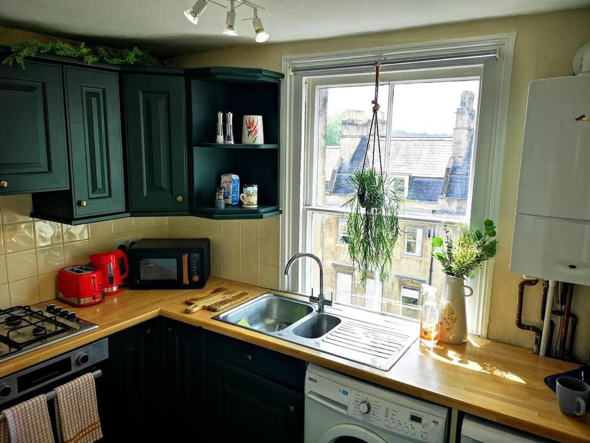 Pretty family 2 Bed Bath Centre Free Parking - 3