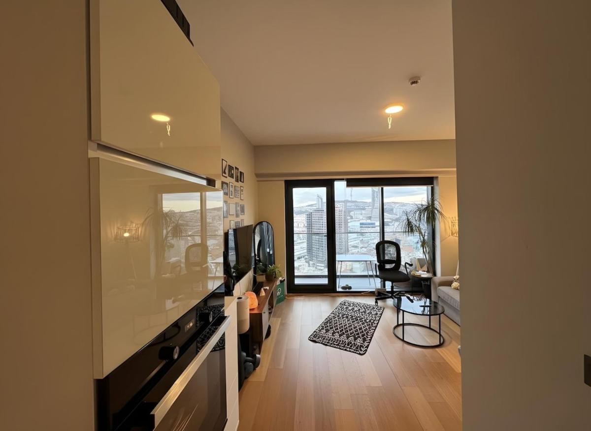 High Floor Luxury Residence with View - 5