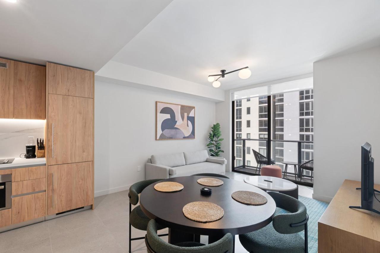 Downtown Miami Condo - Near Bayside - 4