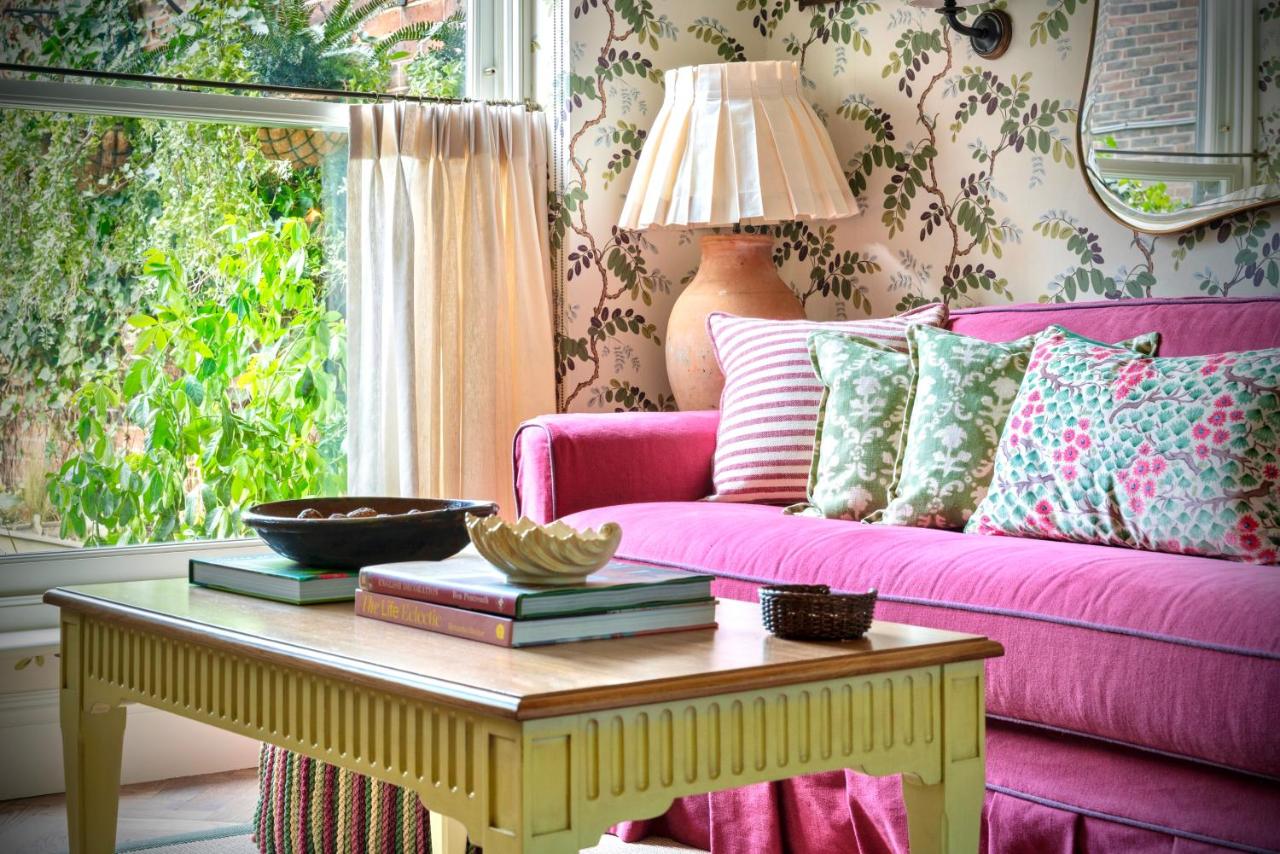 Alice Nest London Boutique Apartment Featured in Homes and Gardens - 2