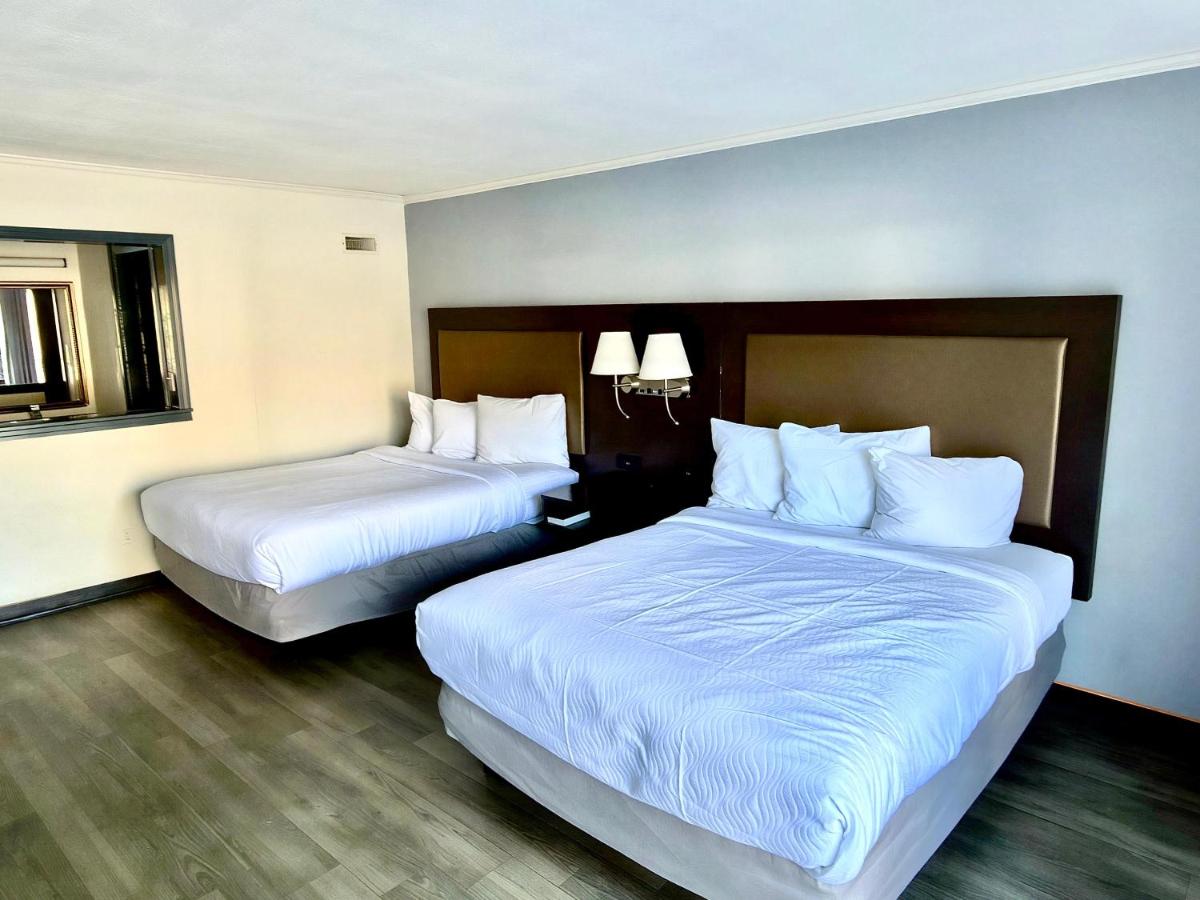 Budget Inn — photo 8