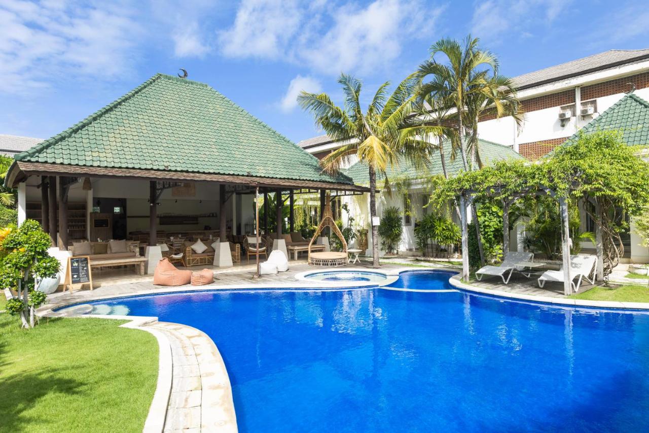 Artemis Villa Hotel - 4